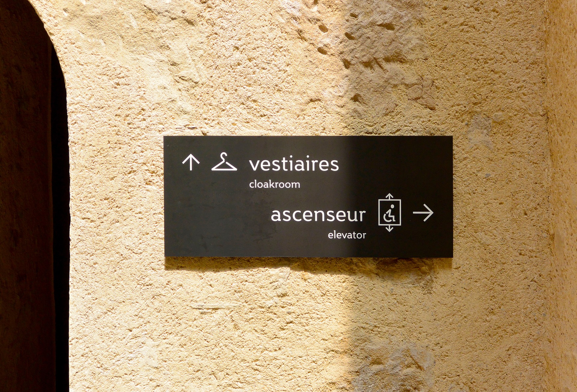 studio-weg-musee-de-lodeve_lodeve-signaletique-studio_weg_09.jpg
