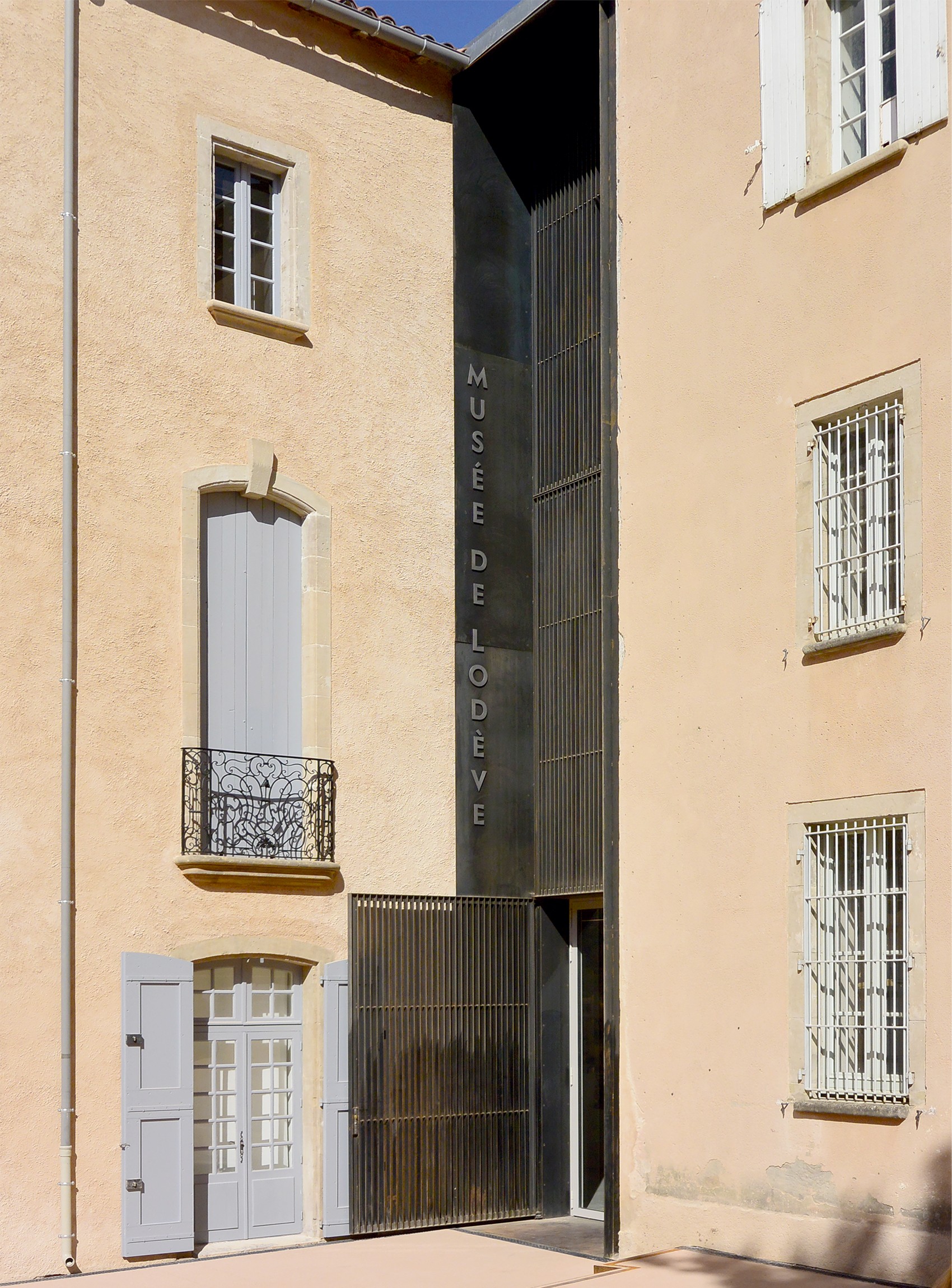studio-weg-musee-de-lodeve_lodeve-signaletique-studio_weg_02.jpg