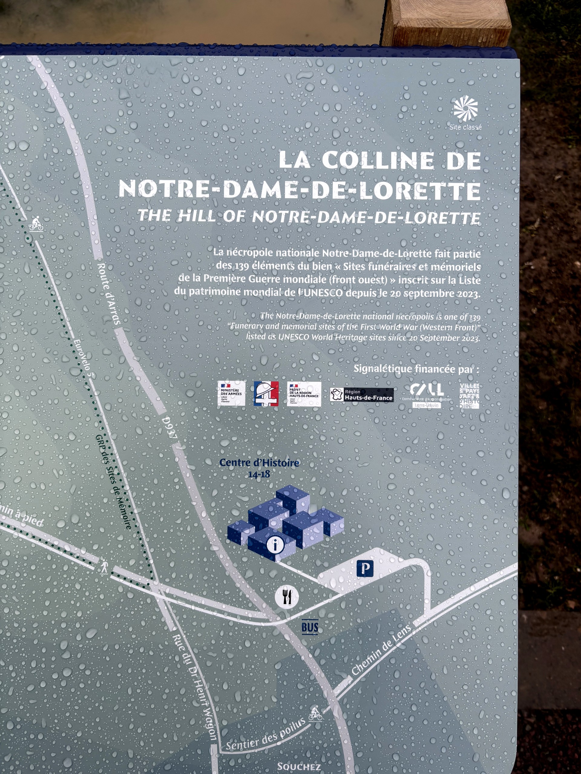 studio-weg-notre-dame-de-lorette_notre-dame-de-lorette-signaletique-studio_weg-05.jpg